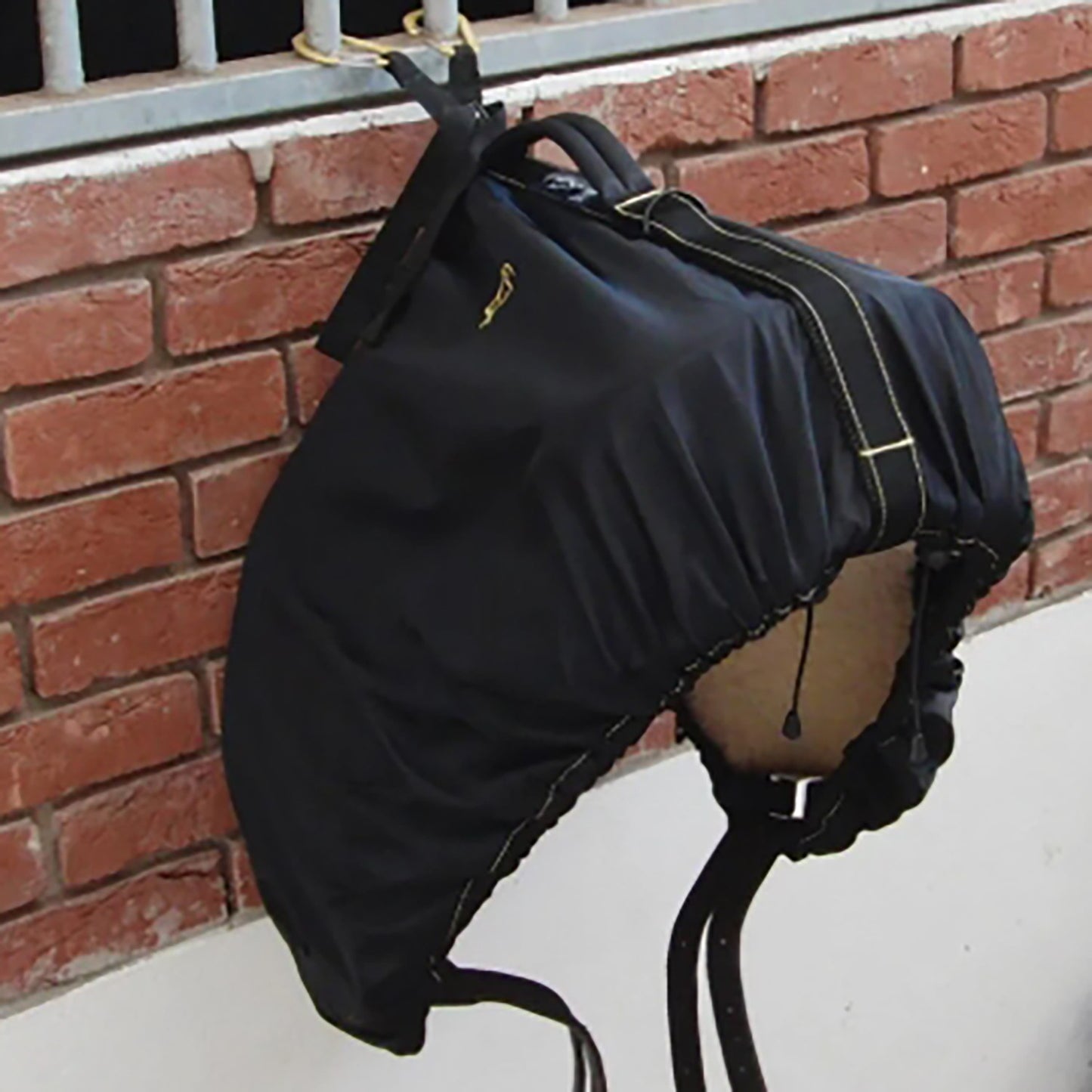 Hitch 3 in 1 by Northern Well Black/Pink